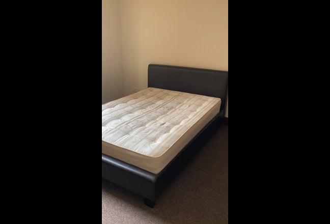 5 Bedroomed Student Flat with Hmo - City Centre  Main Photo