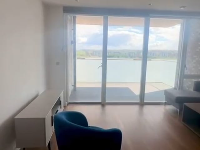 Thames Facing Double Bedroom Available for Rent Main Photo