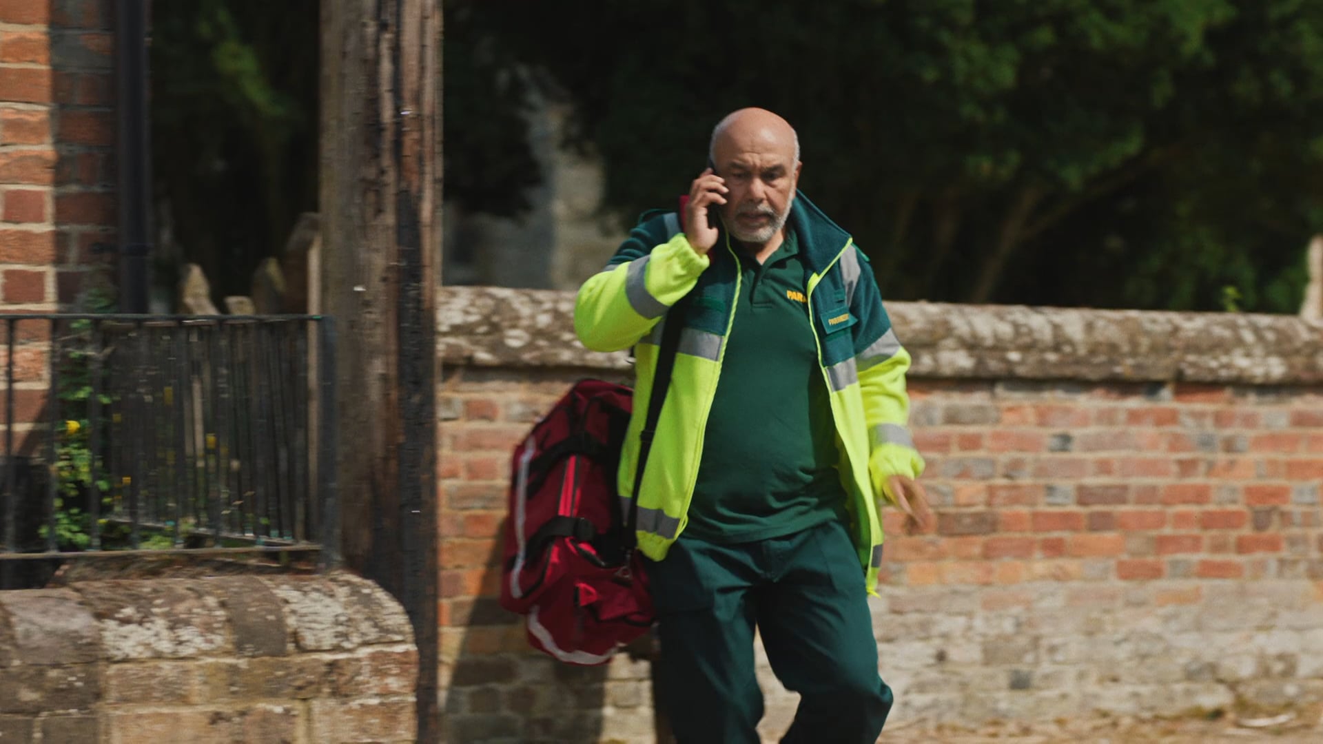 RABIES: SPECSAVERS SPONSORS EMMERDALE