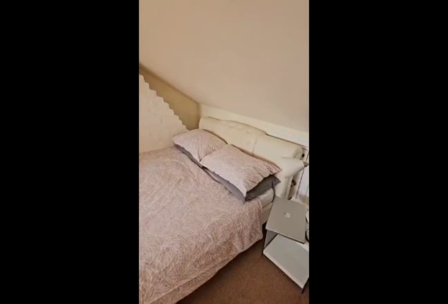Double bedroom in lovely cottage.  Main Photo