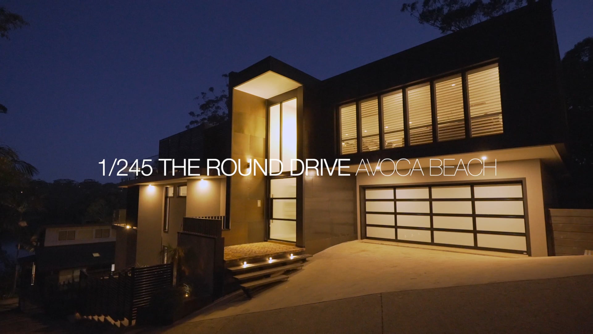 LJ Hooker Terrigal | 1/245 The Round Drive, Avoca Beach