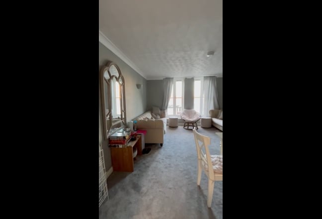 Short Term Sublet in a Prime Location (Riverside)  Main Photo