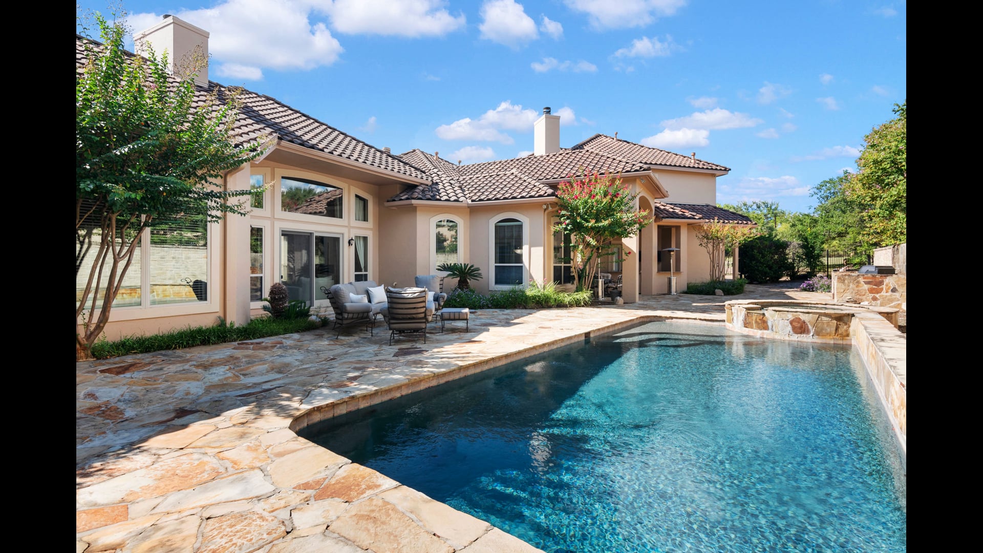 6 Bayside Ct