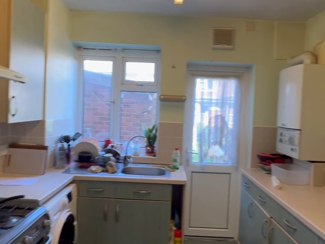  Room to Rent (Mile End /Bow Area  Main Photo