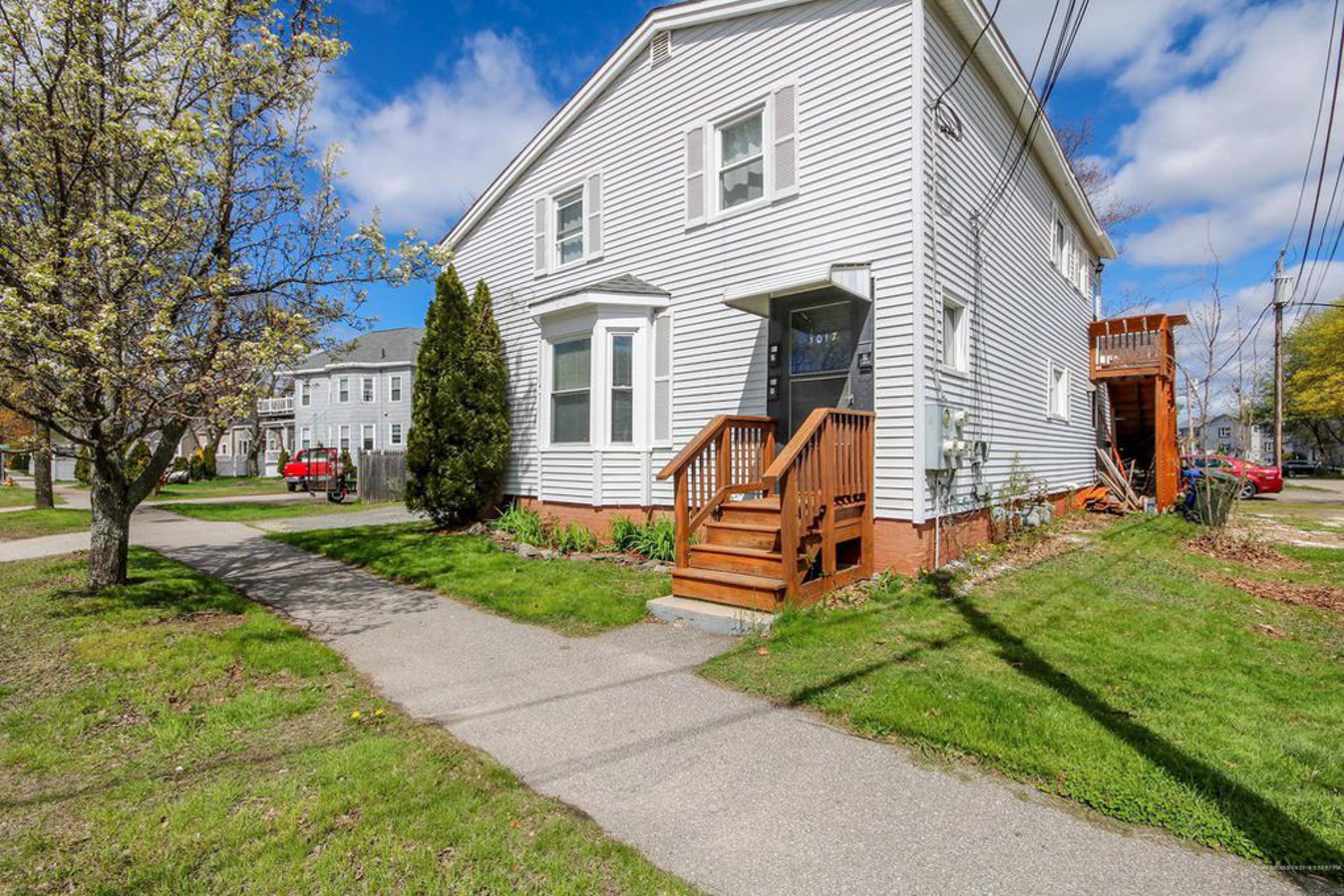 1017 Broadway #2 South Portland, ME 04106 | Videos & Movies on Vimeo