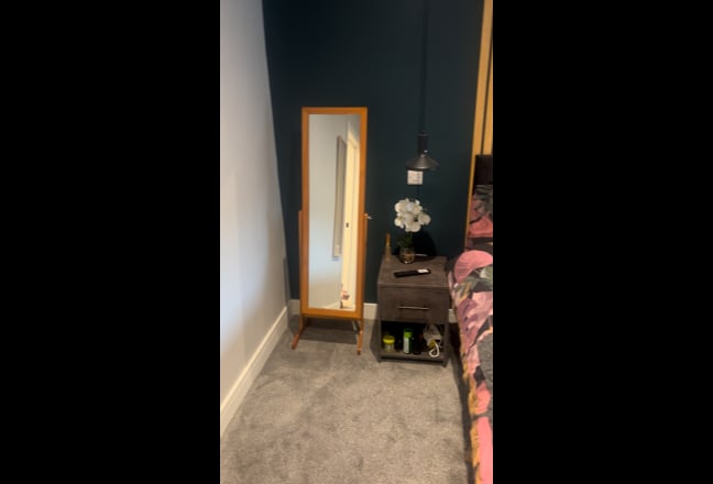 Double en-suite room for rent  Main Photo