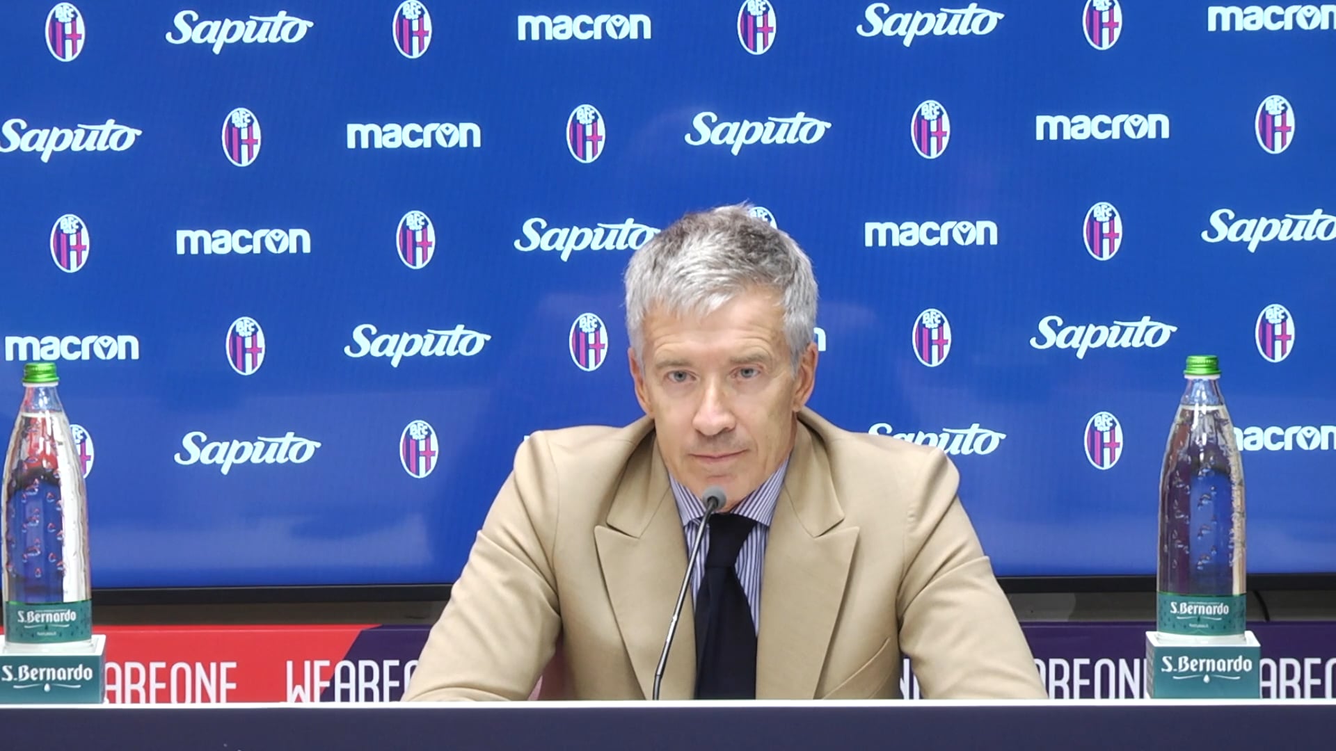 Calcio: Fenucci spiega il mercato rossoblù