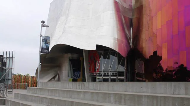 EXPERIENCE MUSIC PROJECT & Space NEEDLE