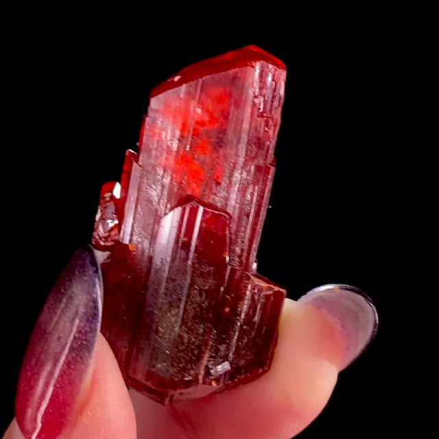 Realgar (gemmy doubly-terminated crystal)