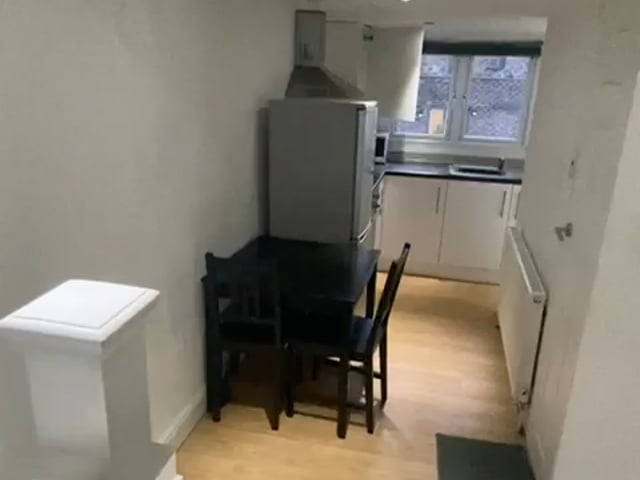 One bedroom apartment to rent (Homerton-Bills inc) Main Photo