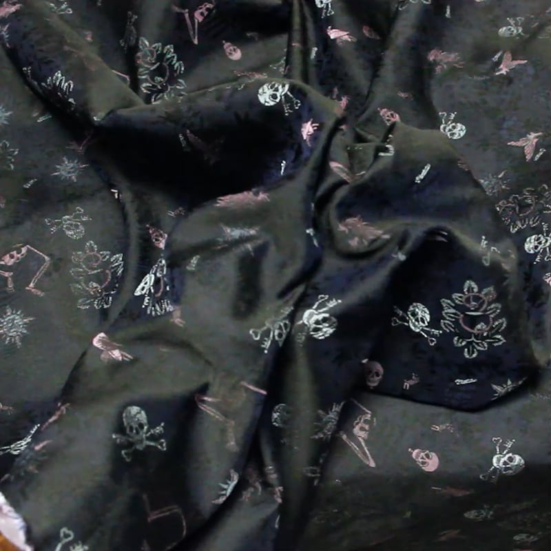Vidéo: Jacquard - Tête de mort