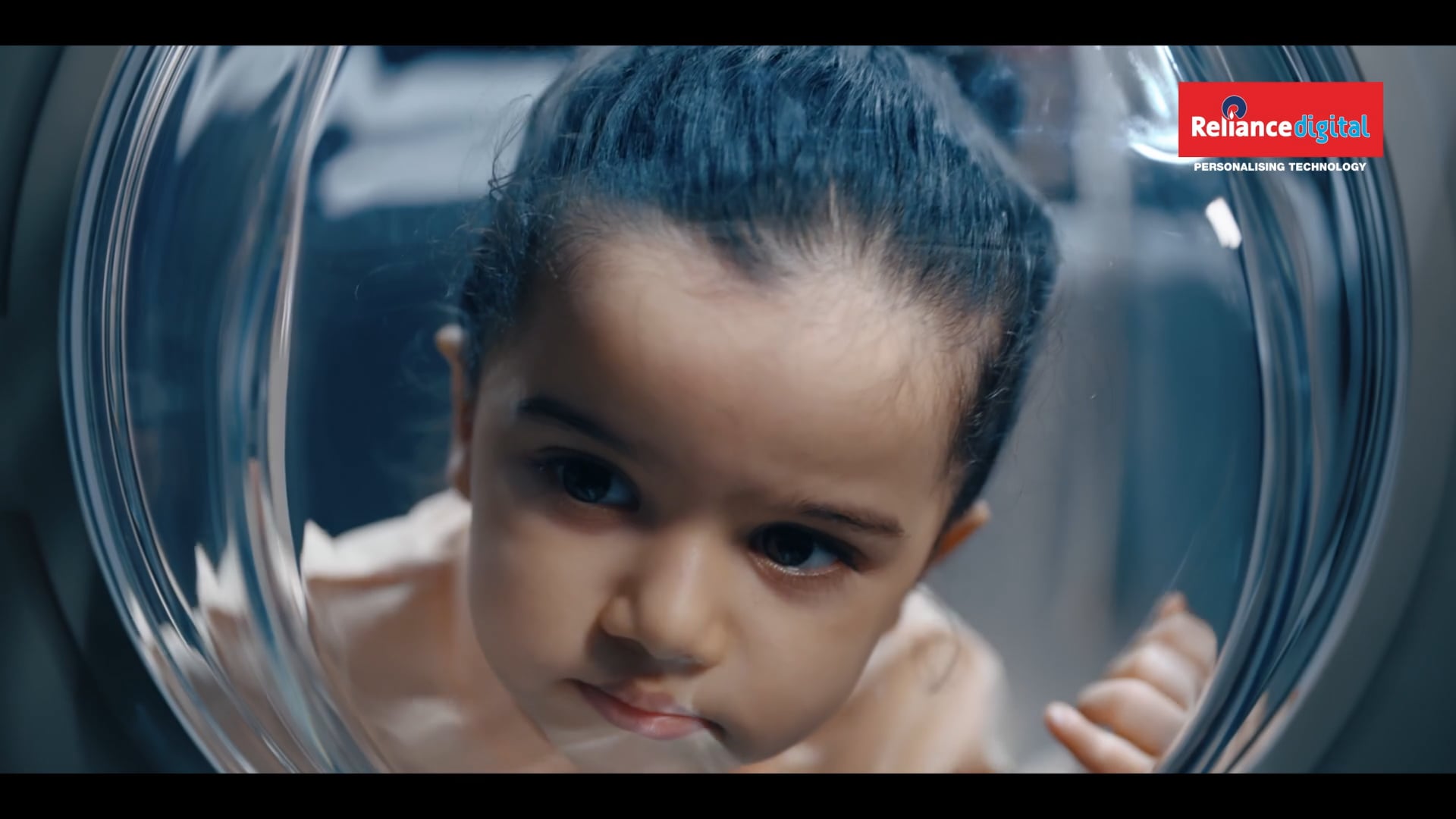 Baby on the run Reliance Digital TVC