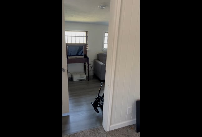 Private room w/ attached living room & half bath. Main Photo