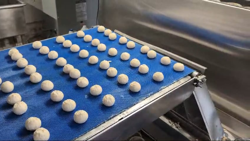 https://i.vimeocdn.com/video/1931705404-f91e36d012823559eea315da7b2eb4c375c75958e3fd5afa5c12452553304e5a-d