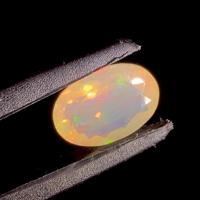 Fire Opal (with color flash)