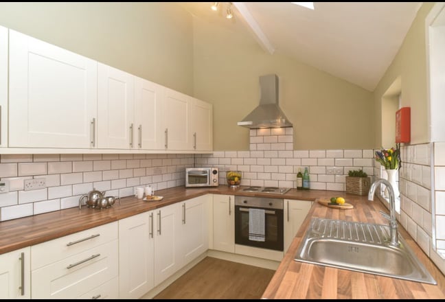 Video 1: Kitchen