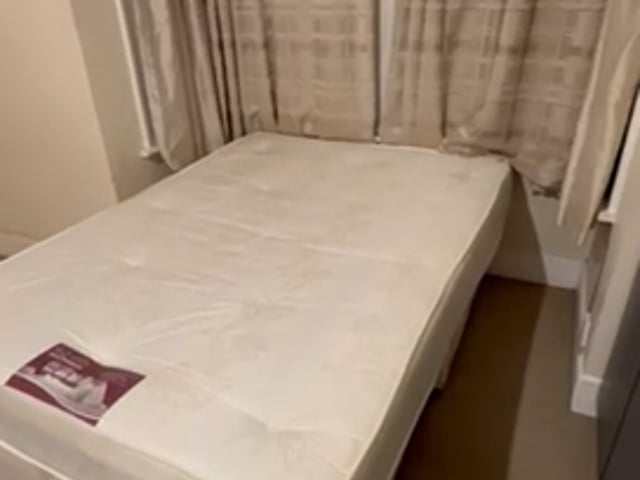  Fully  Furnished  Double  Room,  IG1  Main Photo