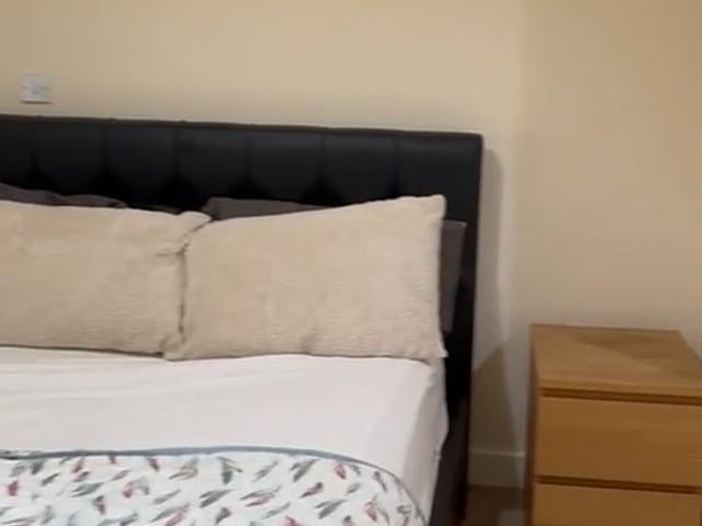 En-suite double room in Barkingside  Main Photo