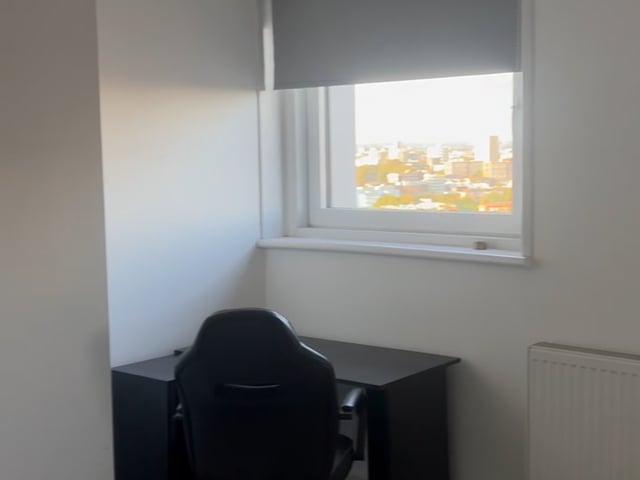 Hot Location! Room 10 Min Walk to Liverpool St Main Photo