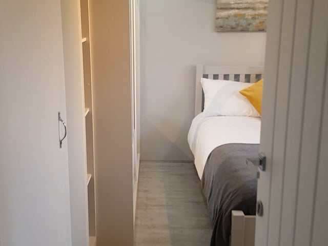 Double room in house near Cambridge North train st Main Photo