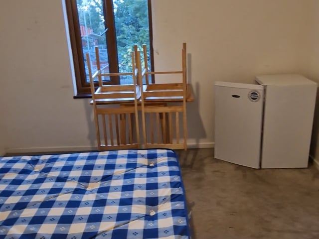 Spacious En-Suite room in friendly HMO Main Photo