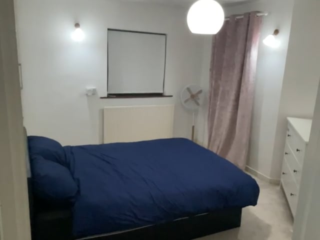 Double room to rent opposite bantock park Main Photo