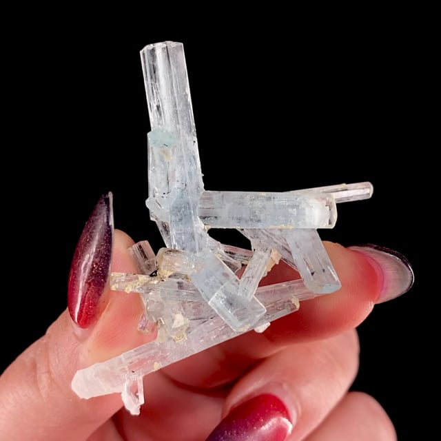 Beryl var: Aquamarine (doubly-terminated crystals)