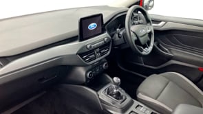FORD FOCUS 2022 (22)