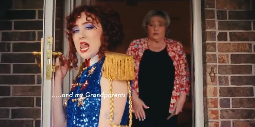 Chappell Roan - HOT TO GO! (Official Music Video)