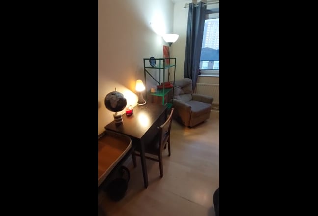 Gorgeous Dbl Bedroom!! Main Photo