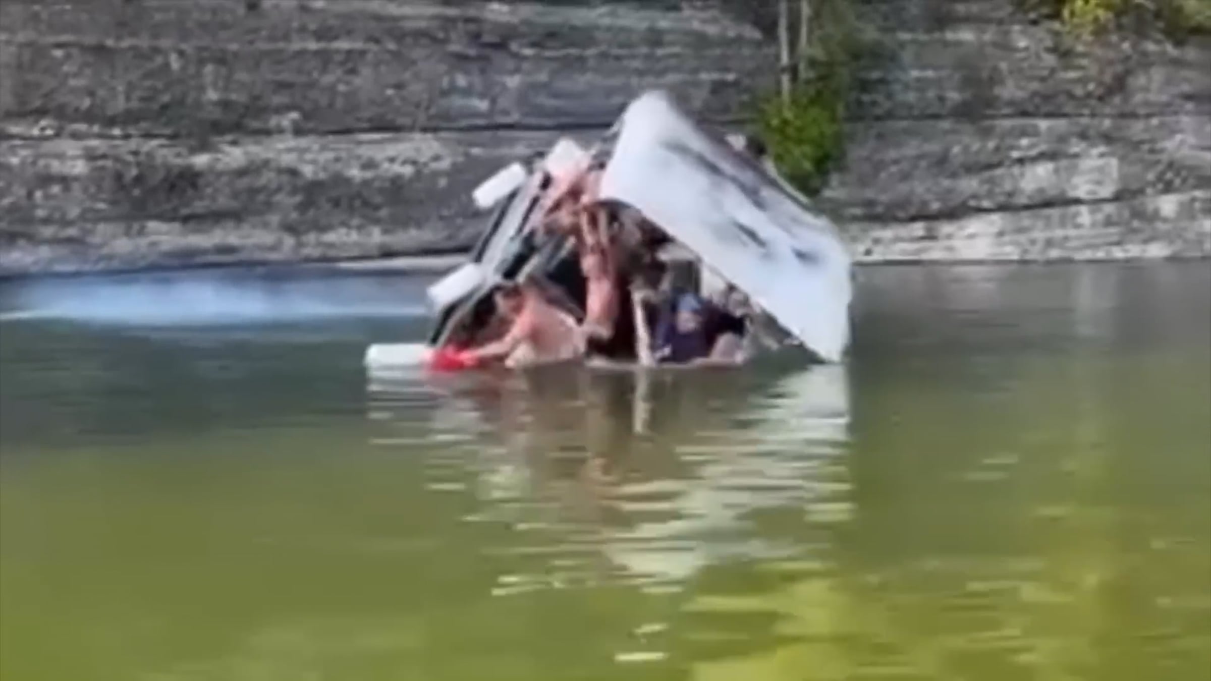 Hang On! - Boneheaded Boaters of the Week | Videos & Movies on Vimeo
