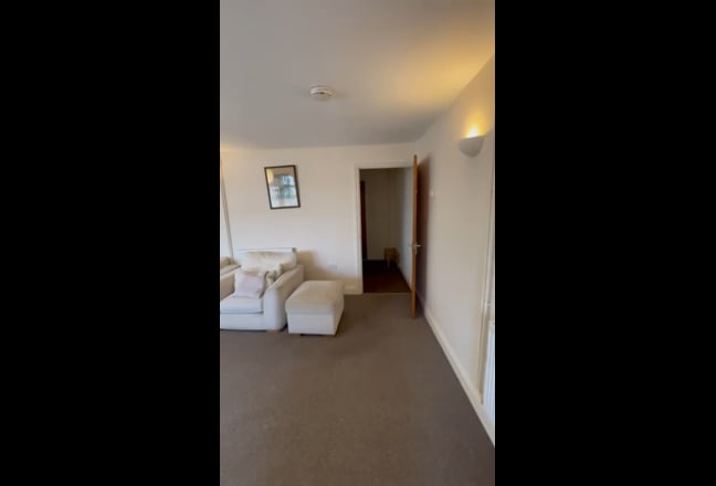 Spacious 1-Bedroom Flat to Rent – 19th June Main Photo