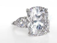 Stunning Cushion cut Diamond Jewelry render (Jewelry Animation)