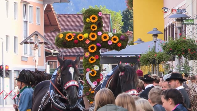 gute-ernte-traditionsreiches-erntedankfest-in-kuchl-gefeiert