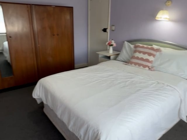 Double room in Stonebridge Park / Wembley  Main Photo