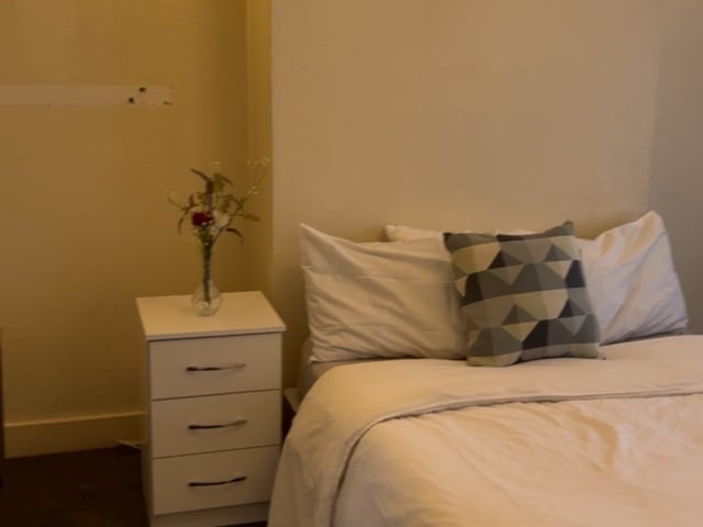 Double Room Available in Wembley HA9 6 Main Photo