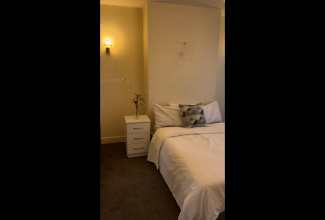 Double Room Available in Wembley HA9 6 Main Photo