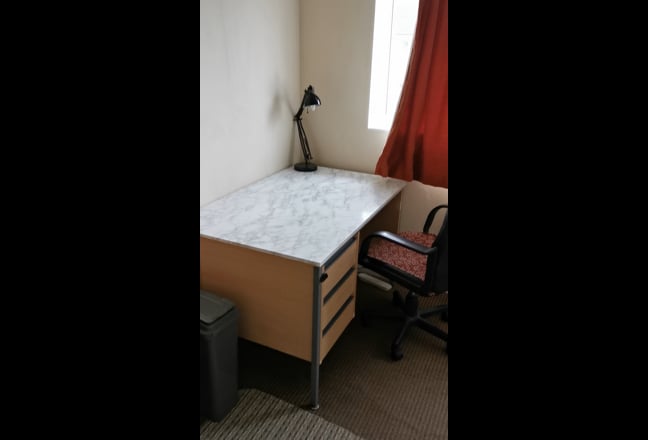 Double room near universities and supermarket   Main Photo