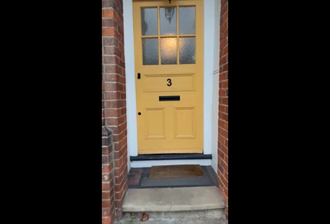 3 Bed Flat in West Norwood Main Photo