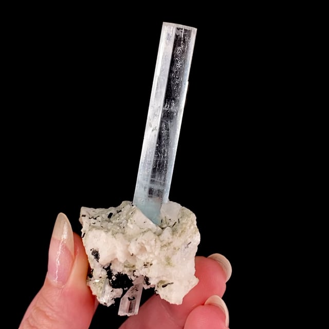 Beryl var: Aquamarine (doubly-terminated) on Albite