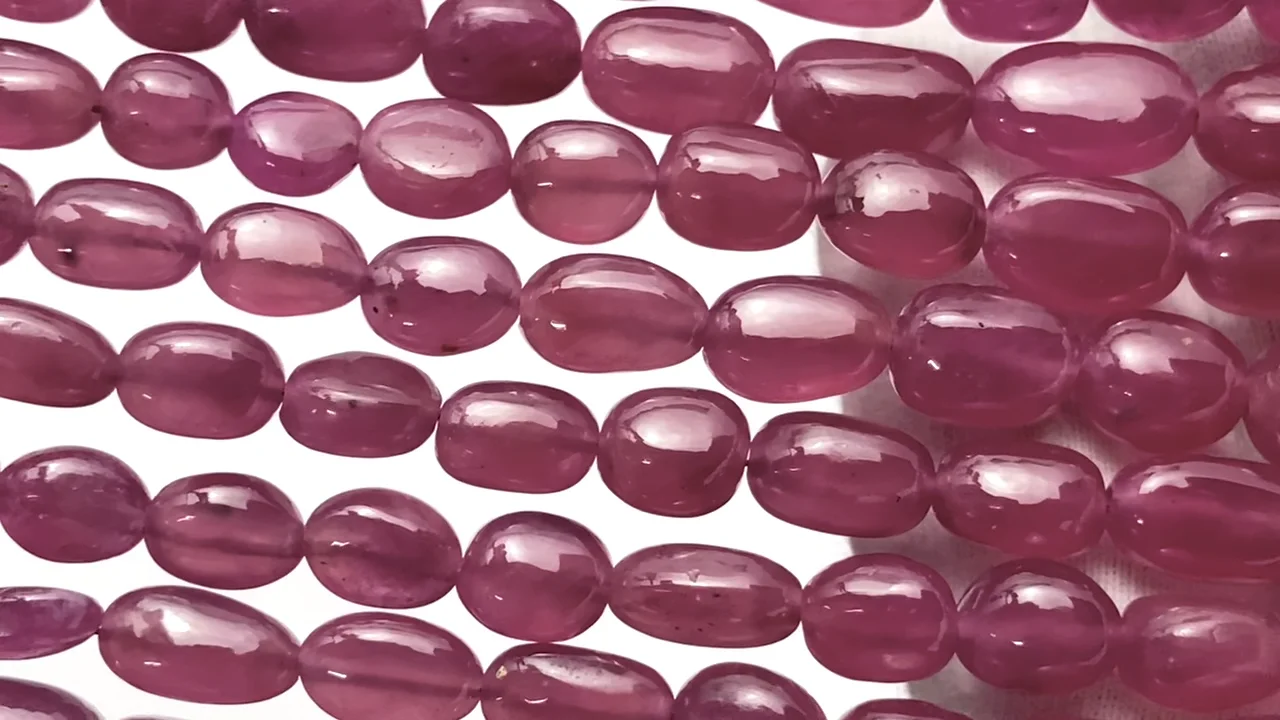 動画】宝石質ルビーAAA- タンブル 半連/1連(約24cm) - 天然石ビーズ