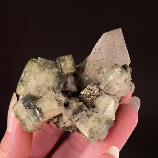 Fluorapatite with Arsenopyrite and Quartz