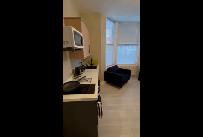 Video 1: 