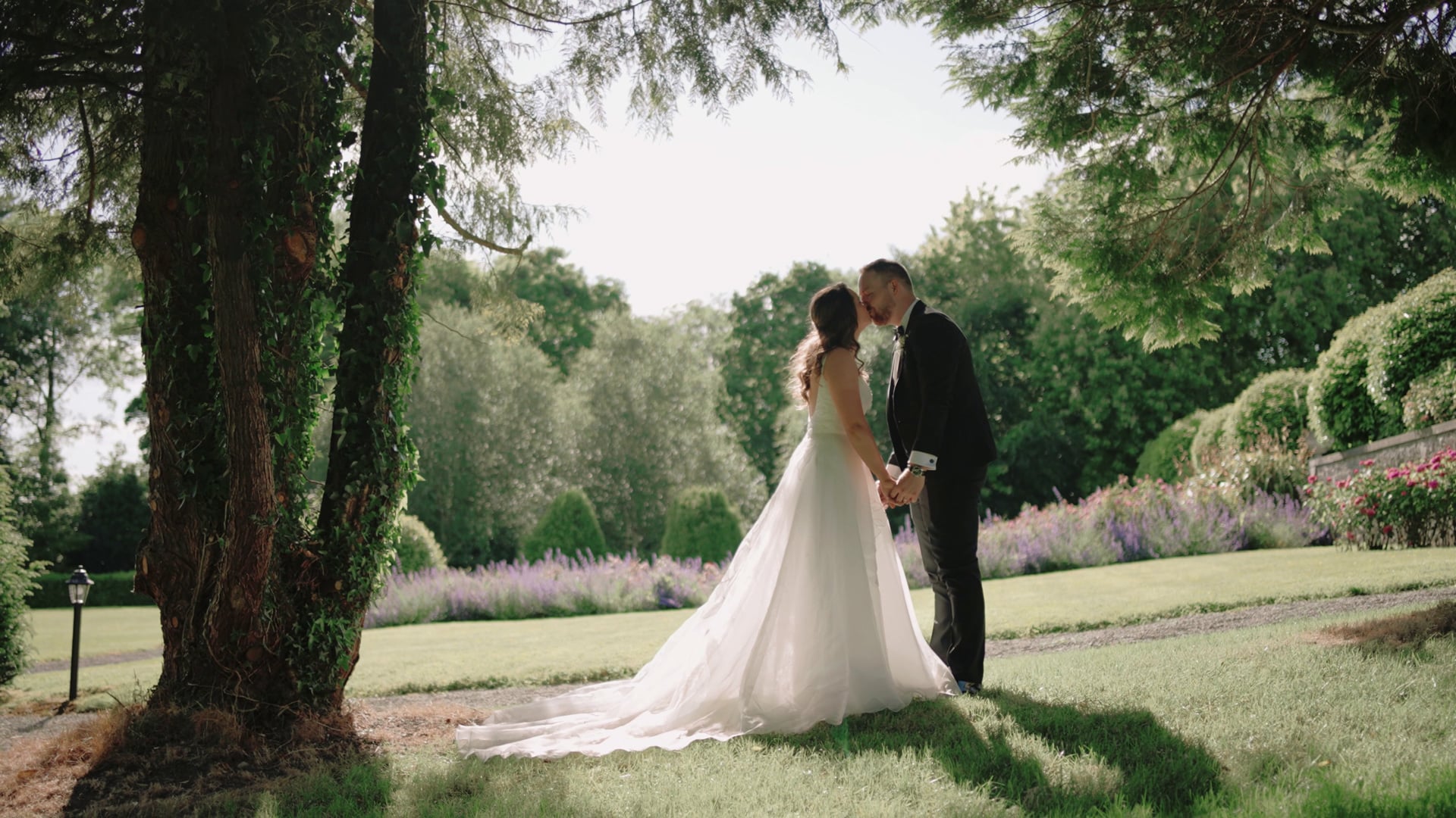 Aisling & John // Castle Durrow // Wedding Highlights