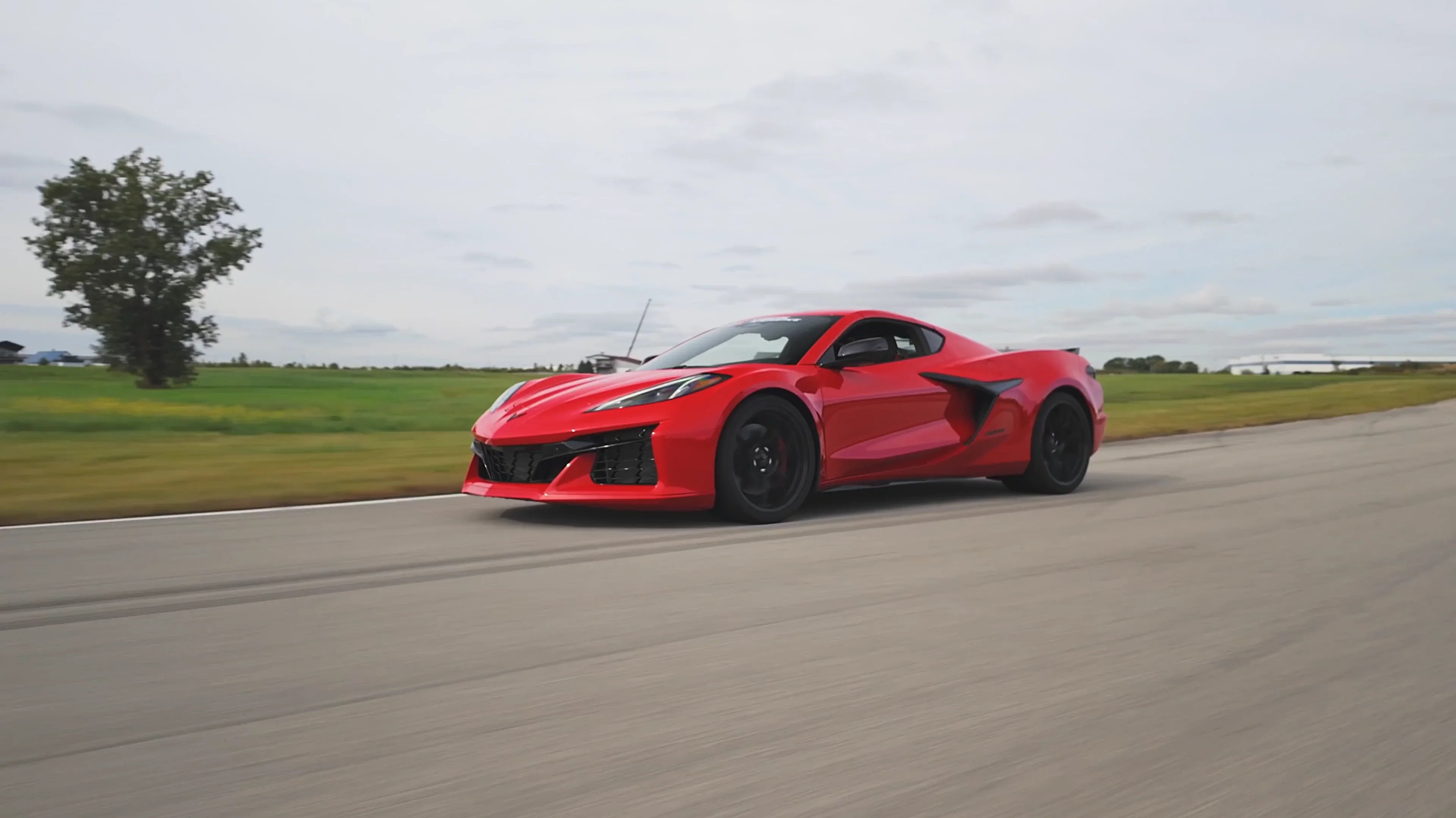 Test Drive a Corvette C8 Z06 On a Racetrack | Xtreme Xperience