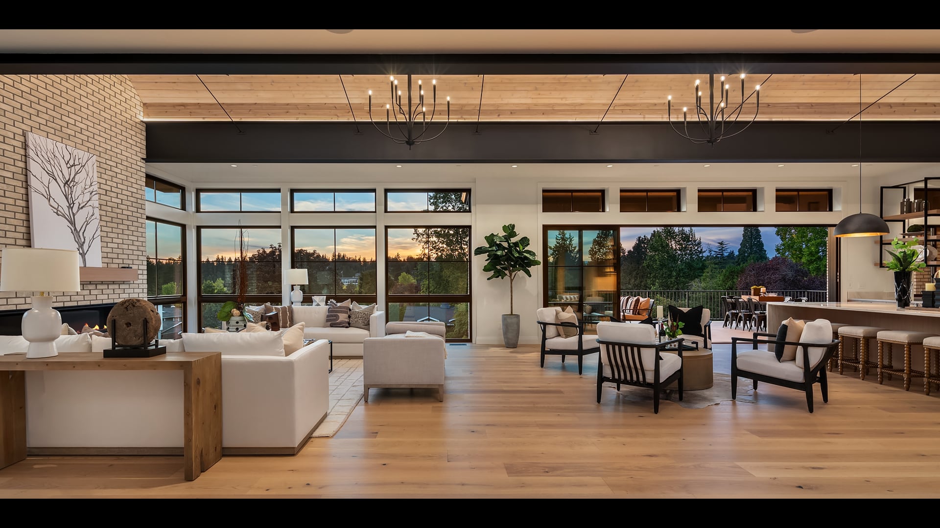 Adam Leland Homes presents The Clyde Hill Estate - 8610 NE 17th Street, Clyde Hill, WA 98004