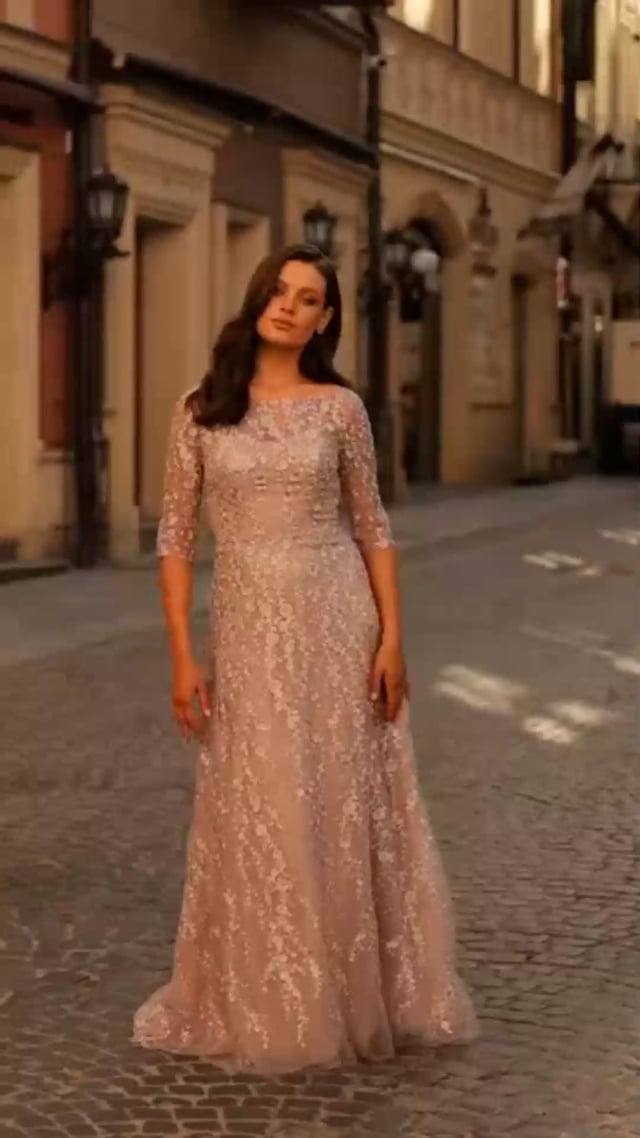 【BAROQUE】ALL OF THE LOVE,ALL OF THE DREA Sxiawe 30 in. W x 40 in. H Antique Gold Baroque-Inspired