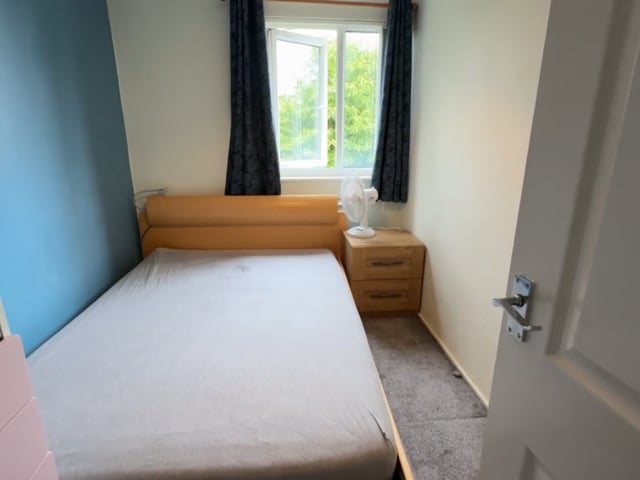 Room available to rent Main Photo