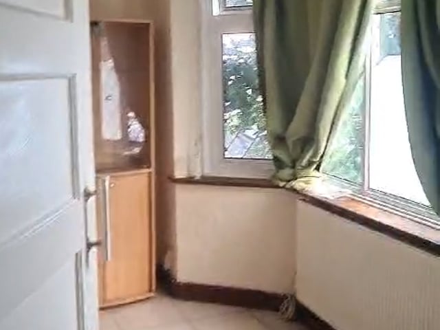 Video 1: Double room KT3 6HB