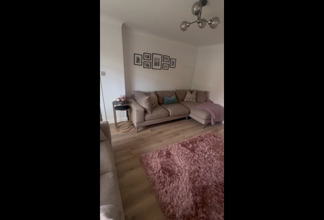 Double room to rent  Main Photo